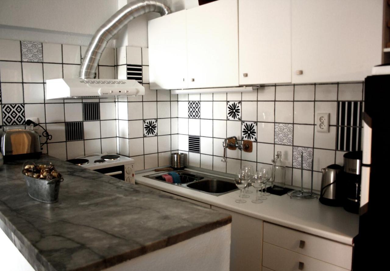 Beachfront Garden Apartment- Atlas Complex Loutraki  Ngoại thất bức ảnh
