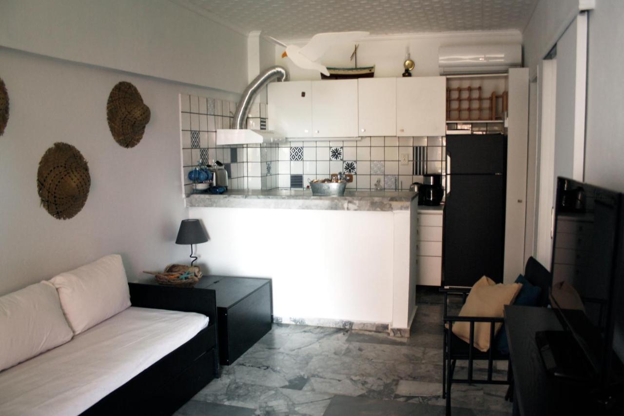 Beachfront Garden Apartment- Atlas Complex Loutraki  Ngoại thất bức ảnh